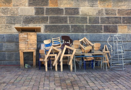 Tools and equipment used in flat clearance